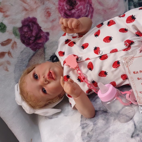 Reborn Doll - Picture 6 of 10